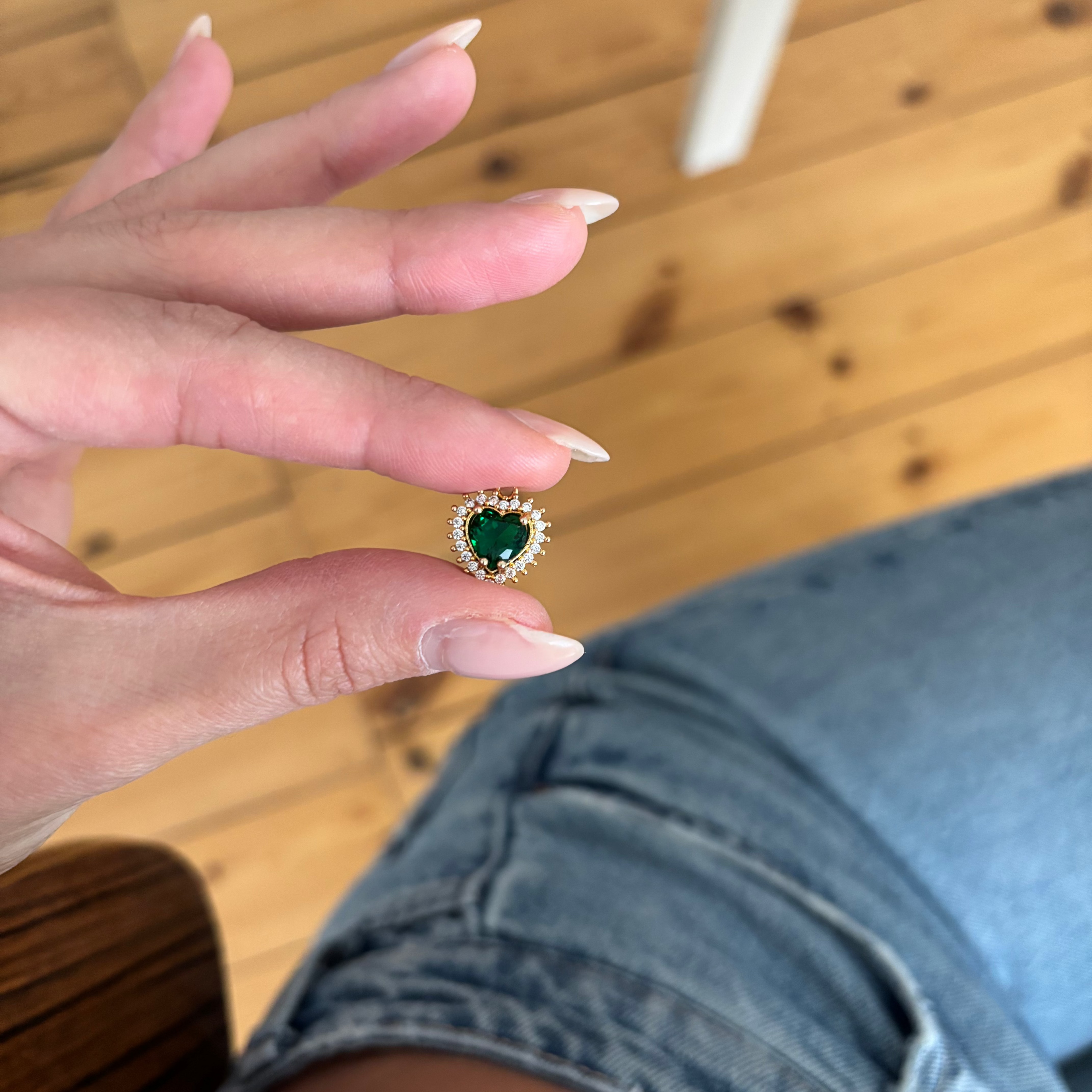 green heart (charm)